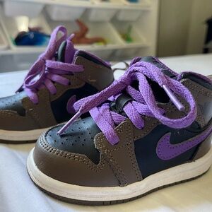 Jordan Kids' Black and Purple Sneakers